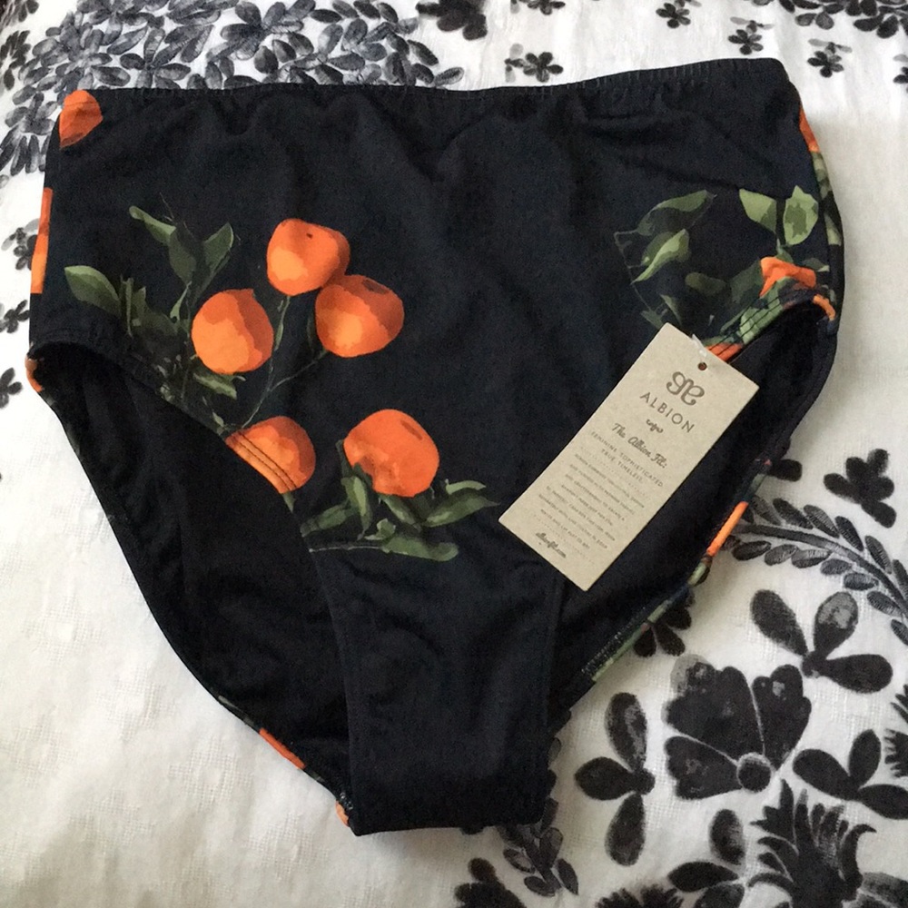 Albion Fit High Waisted Bottoms